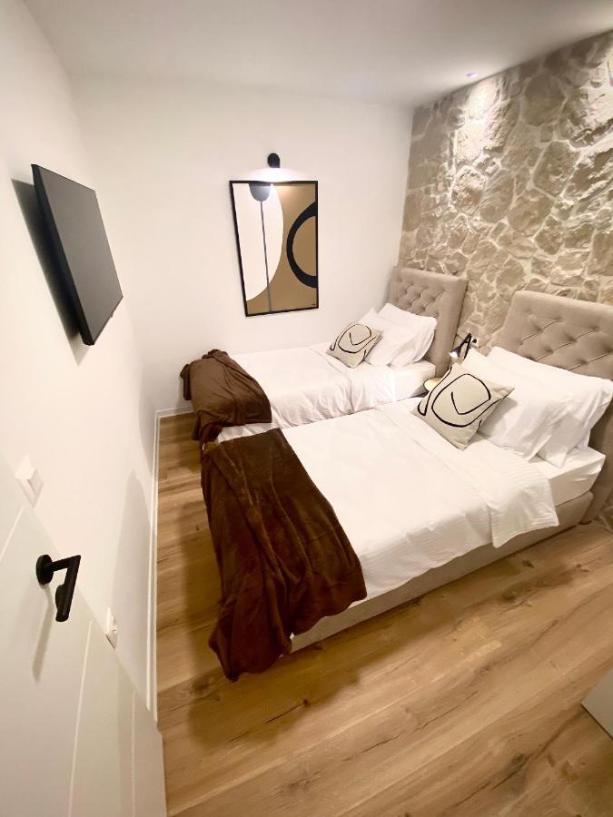 Walls In Old Town Of Appartement *