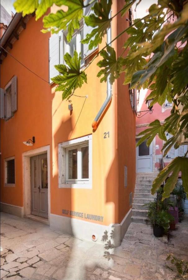 Walls In Old Town Of Appartement *